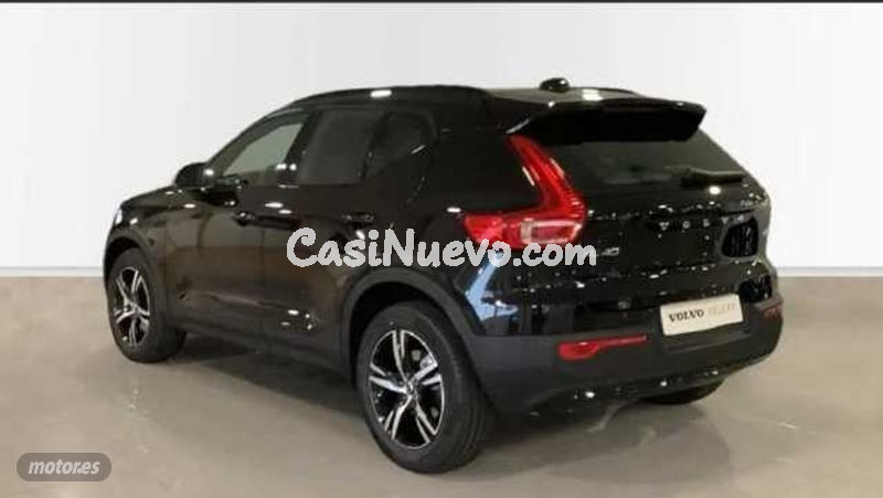 Volvo XC40 - foto 2
