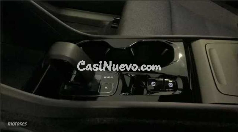 Volvo XC40 - foto 11