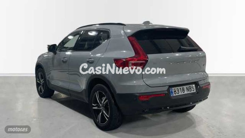Volvo XC40 - foto 2