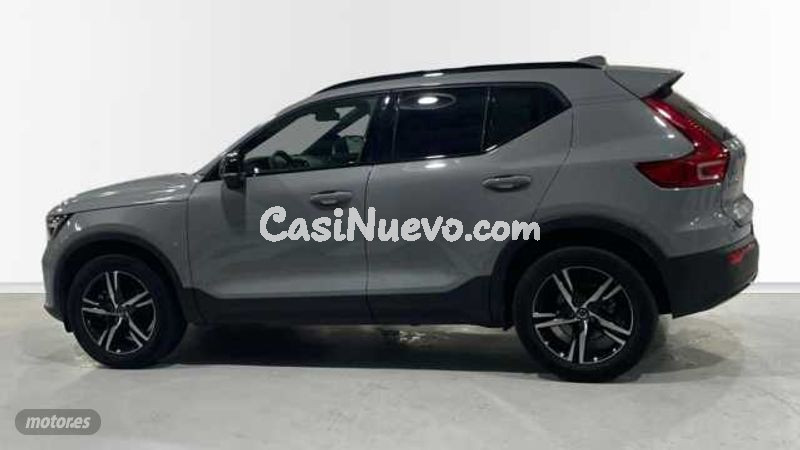 Volvo XC40 - foto 3
