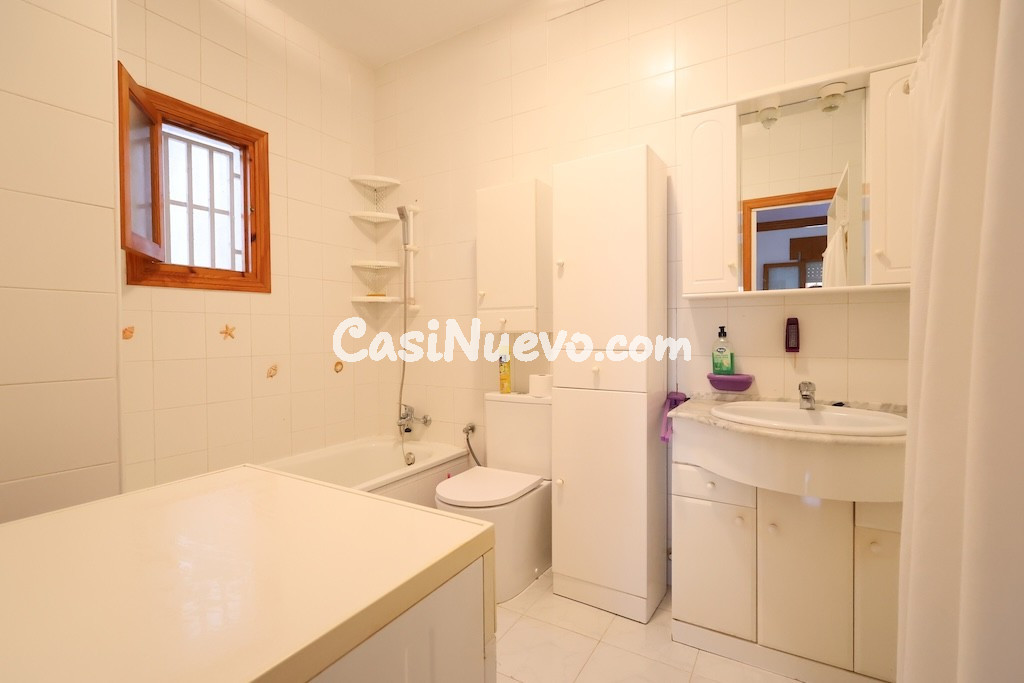 Adosado de 3 dormitorios y gran jardín en La Florida - foto 4