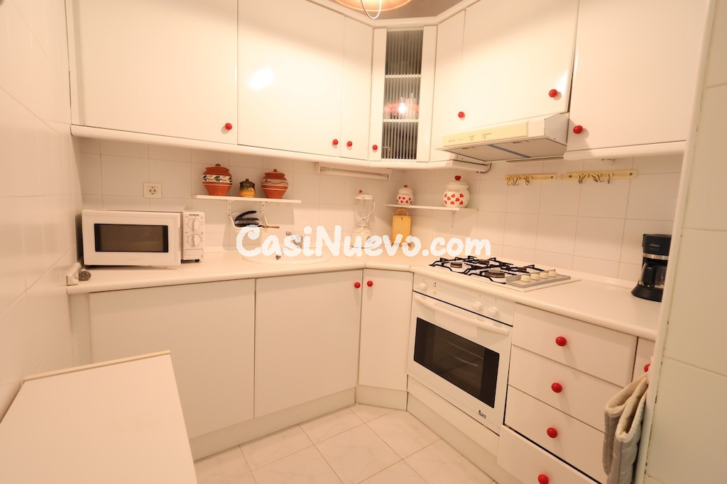 Adosado de 3 dormitorios y gran jardín en La Florida - foto 9