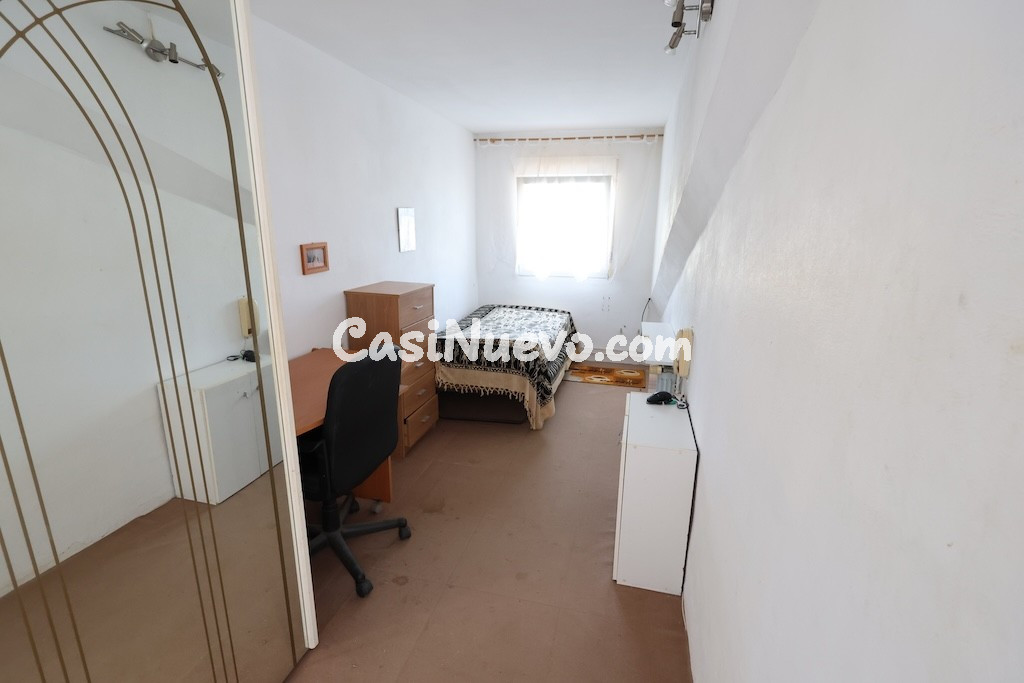 Adosado de 3 dormitorios y gran jardín en La Florida - foto 20