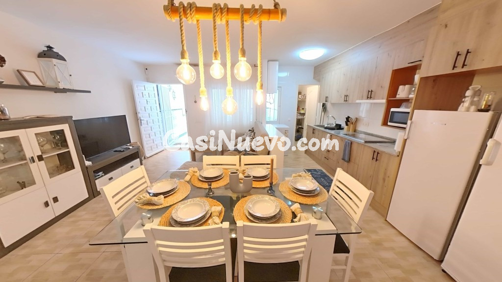 Bungalow a 250 metros de la Playa de La Mata - foto 2