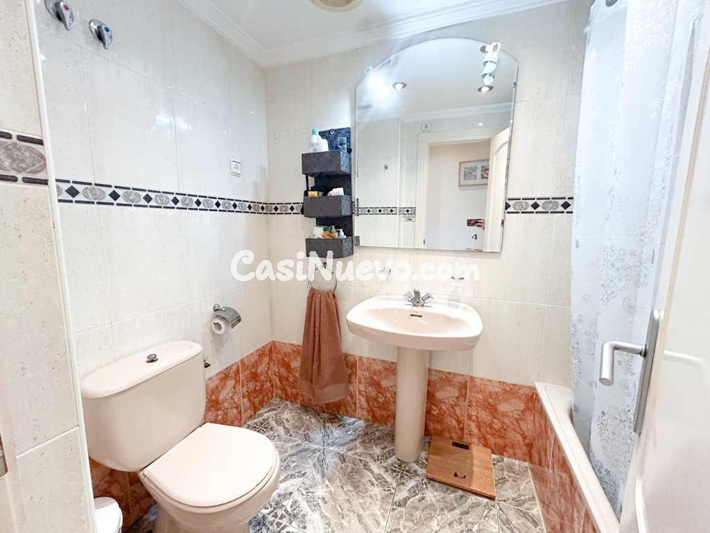 Ático de 3 dormitorios a menos de 500 m de la playa - foto 12