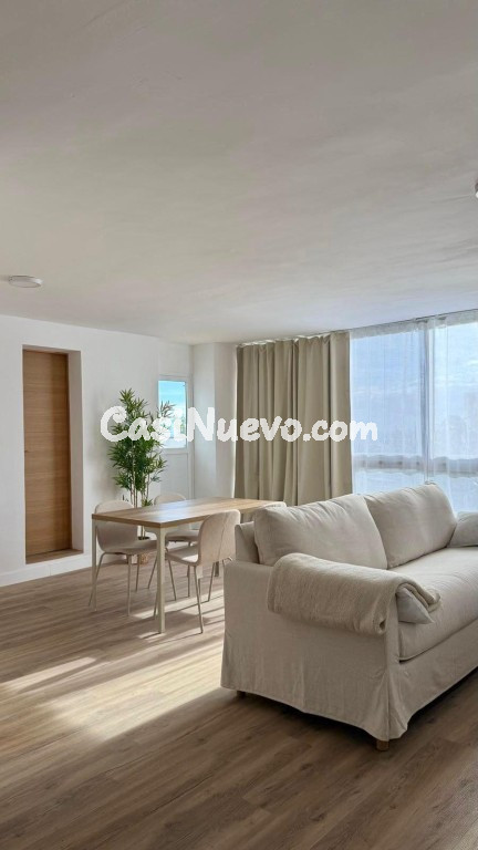 Atico 2 dormitorios en La Carihuela - foto 5