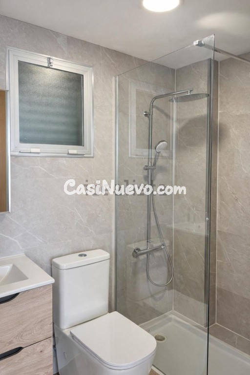 Atico 2 dormitorios en La Carihuela - foto 14