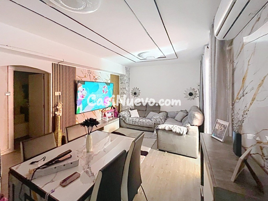 Piso luminoso con 2 balcones cerca de la universidad CEU - foto 3