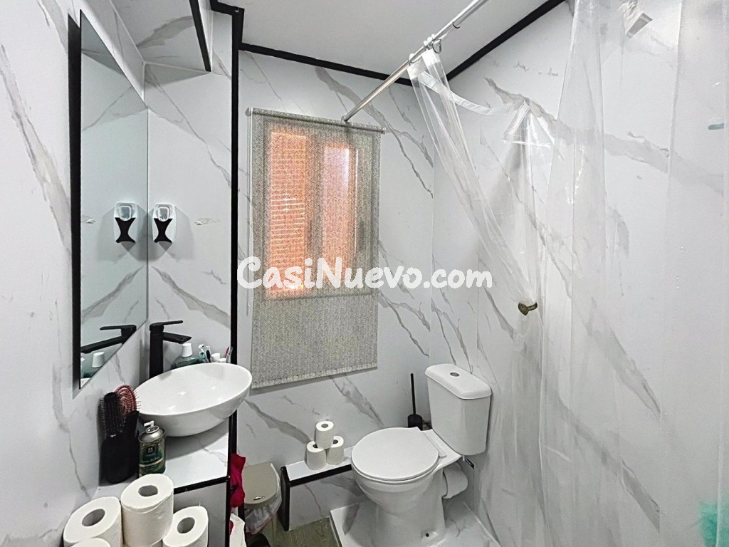 Piso luminoso con 2 balcones cerca de la universidad CEU - foto 11