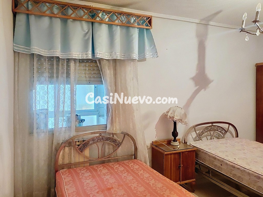 AMPLIO PISO EN PLENO CENTRO - foto 10