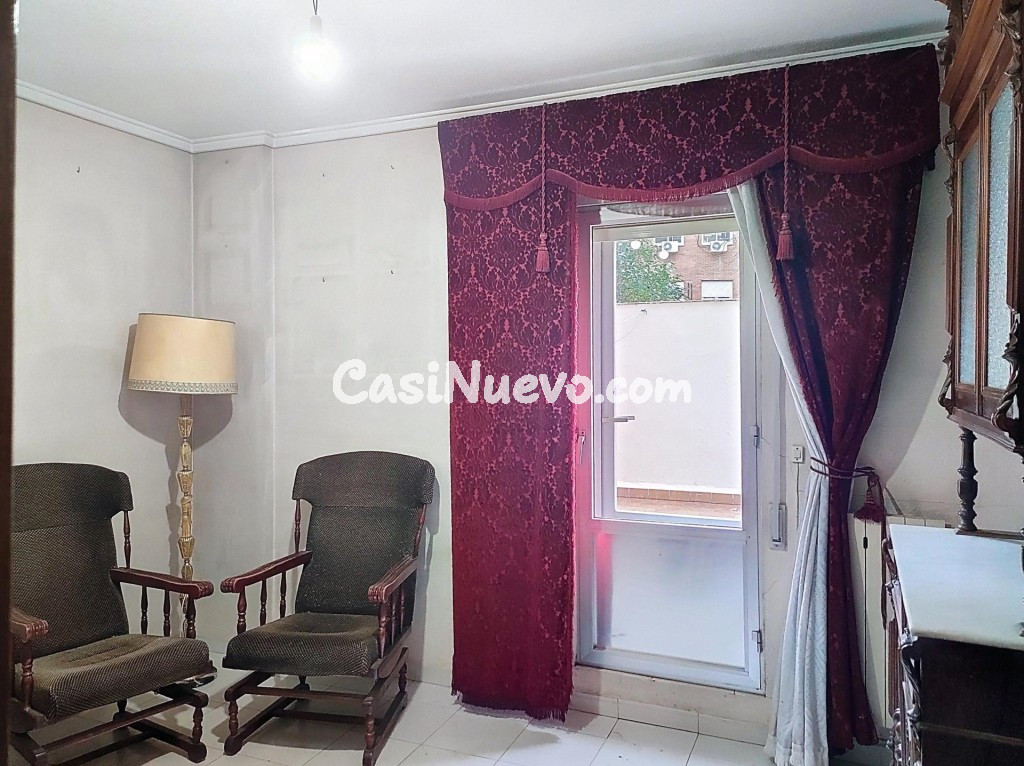 AMPLIO PISO EN PLENO CENTRO - foto 18