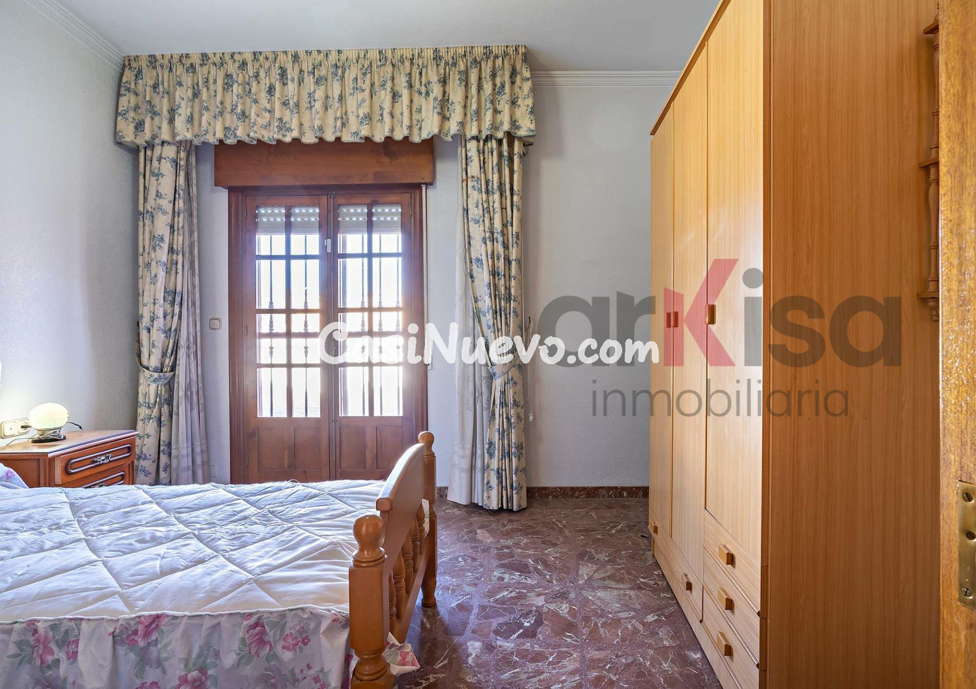 Espectacular Casa Dúplex con Huerto en el Corazón de Berja - foto 13