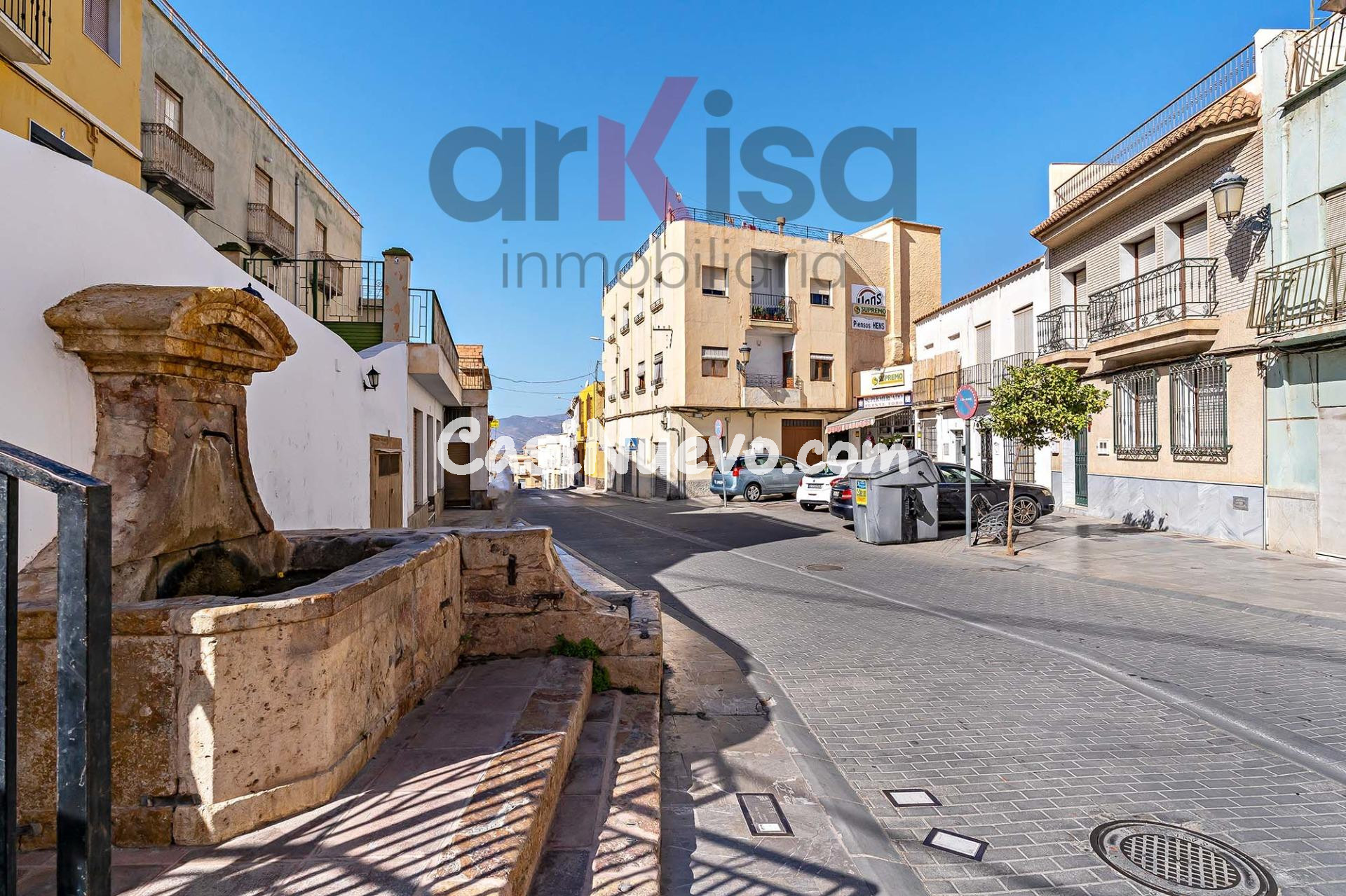 Espectacular Casa Dúplex con Huerto en el Corazón de Berja - foto 25