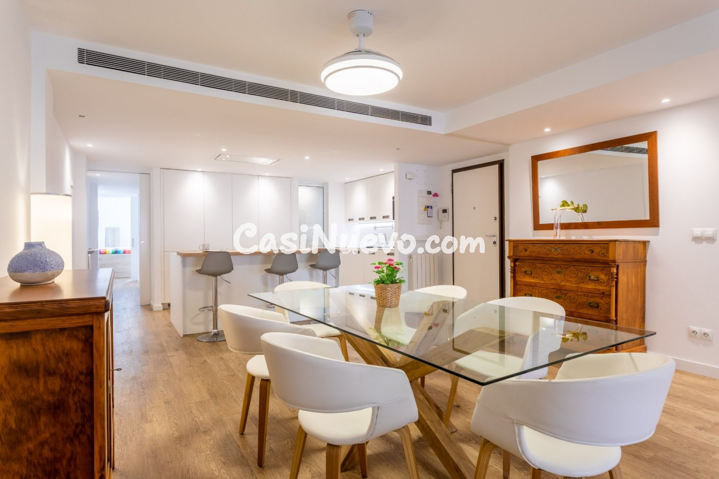 Piso de tres habitaciones reformado en Avda. Benito Pérez Ga