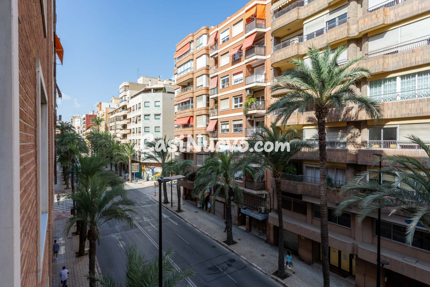 Piso de tres habitaciones reformado en Avda. Benito Pérez Ga - foto 8