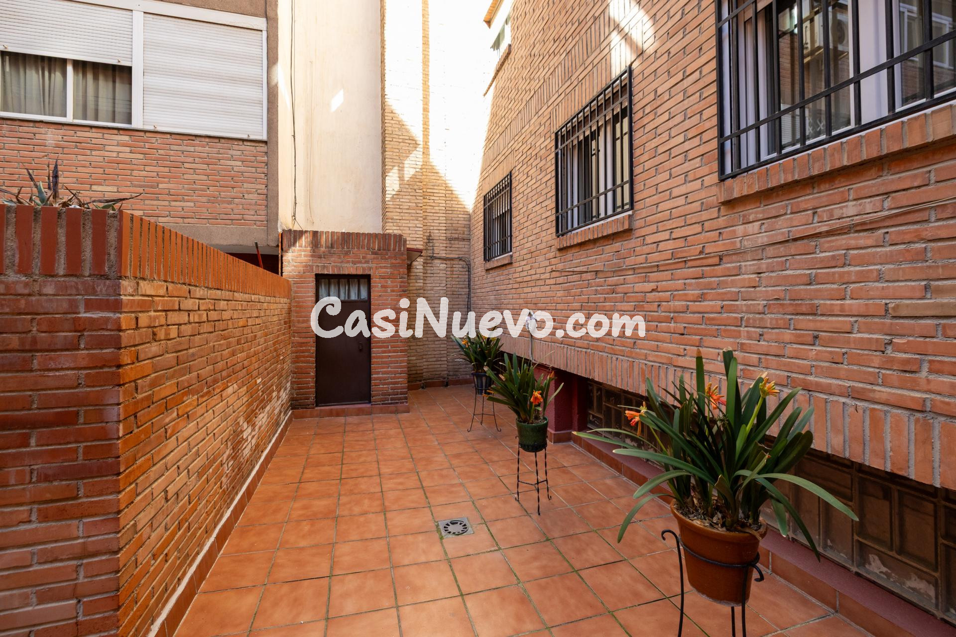 ¡Perfecto para invertir en Calle Pedro de Alarcón! - foto 25