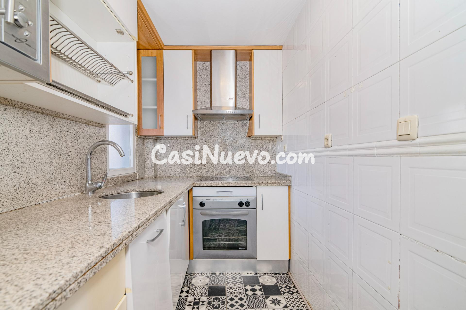 ÁTICO CON INMEJORABLES VISTAS EN URBANIZACIÓN PRIVADA - foto 11