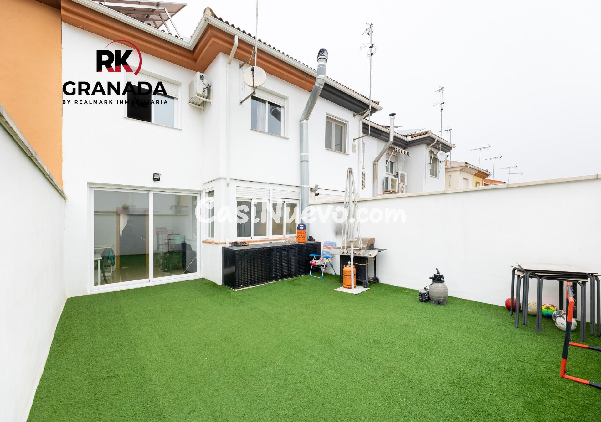 🏡✨ EXCLUSIVA CASA ADOSADA EN UNA DE LAS ZONAS MÁS DEMANDADAS