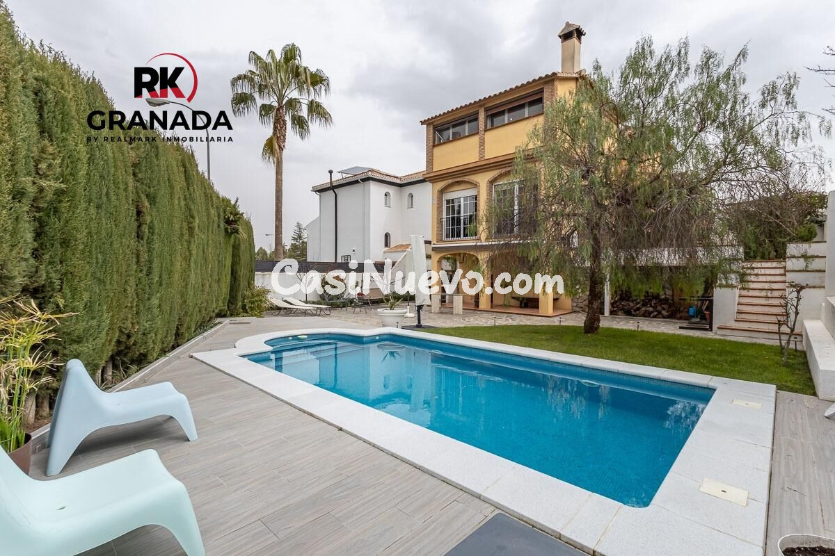 GRAN CASA CON PARCELA EN ALHENDIN