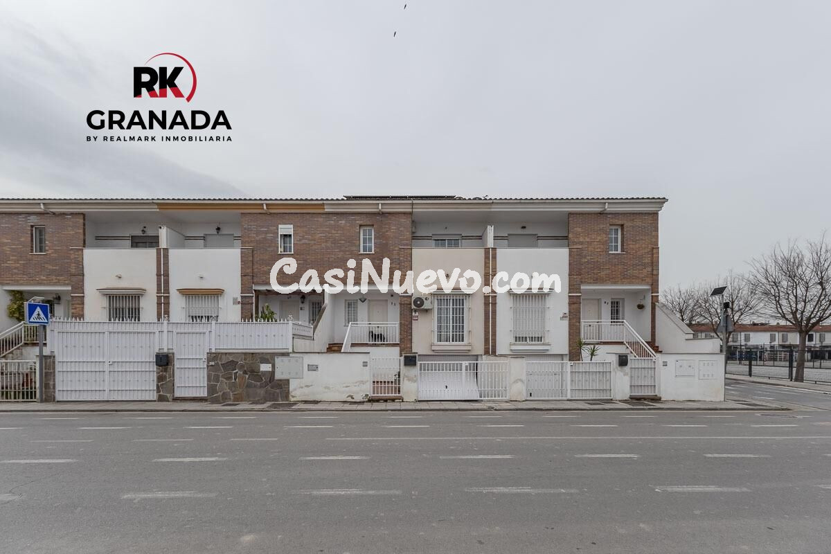ADOSADA EN BELICENA. 18 PLACAS SOLARES-ALTA EFICIENCIA ENERGÉTICA.
