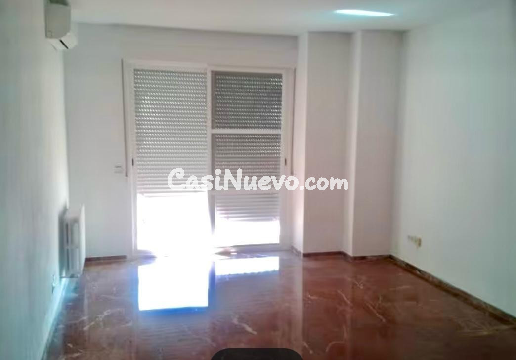 A. Piso en Venta en Centro de Córdoba — Avenida de América - foto 2
