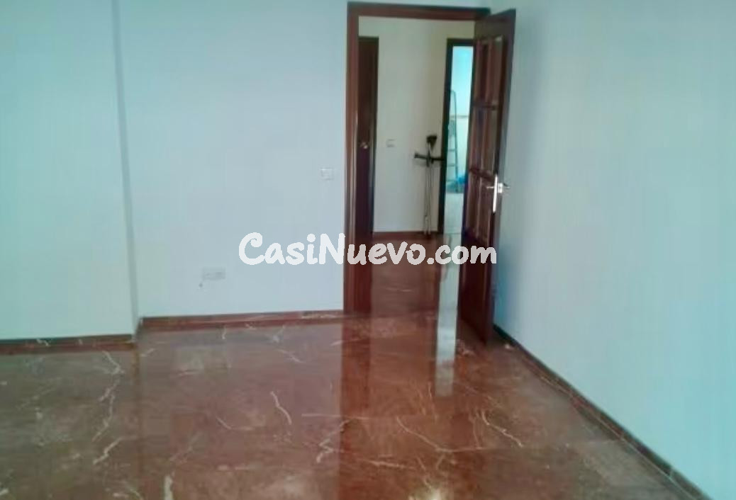 A. Piso en Venta en Centro de Córdoba — Avenida de América - foto 5