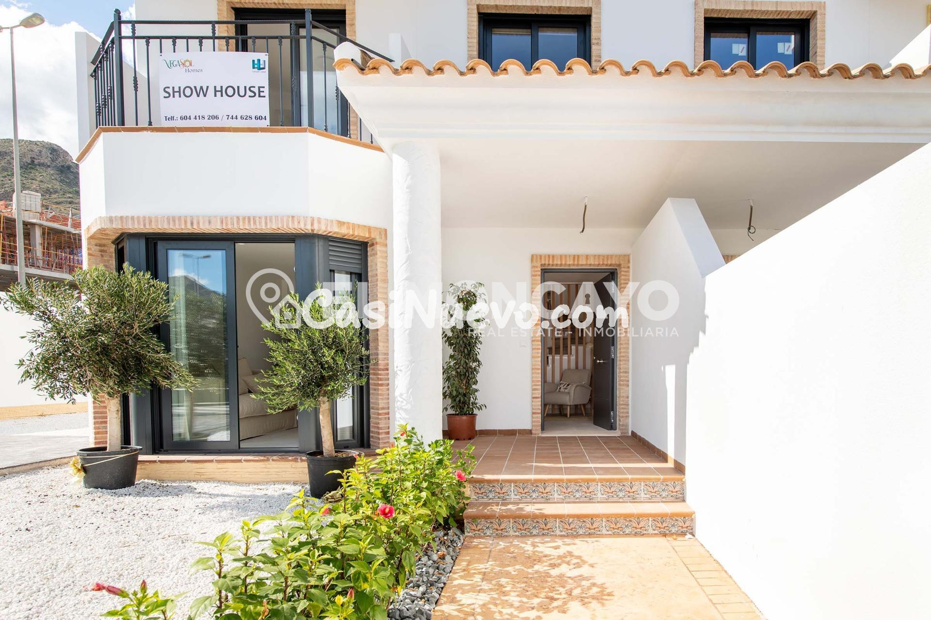 Fantástico conjunto de viviendas adosadas de obra nueva en C - foto 2