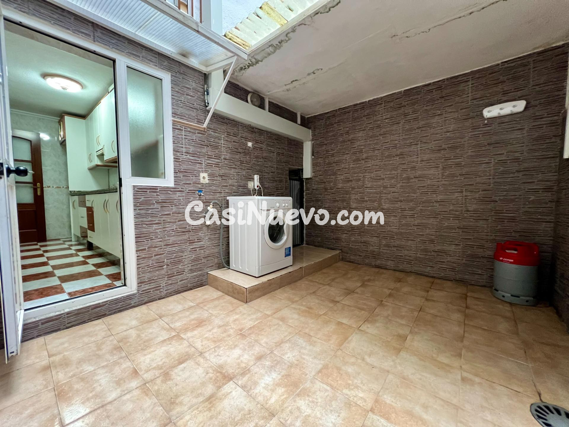 E. Piso con patios en Miralbaida – amplitud y comodidad - foto 4