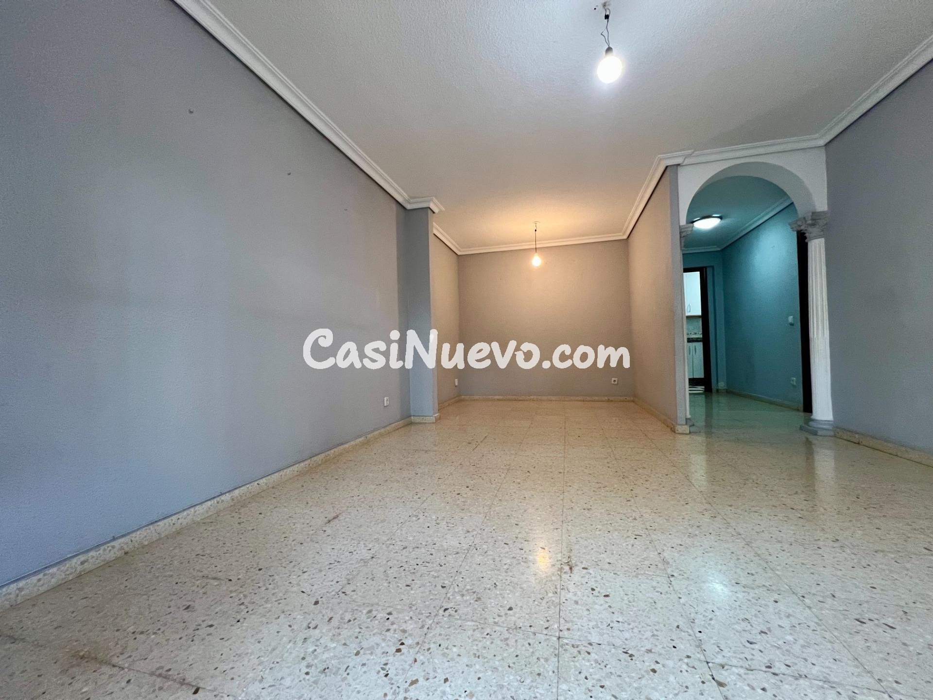 E. Piso con patios en Miralbaida – amplitud y comodidad - foto 9