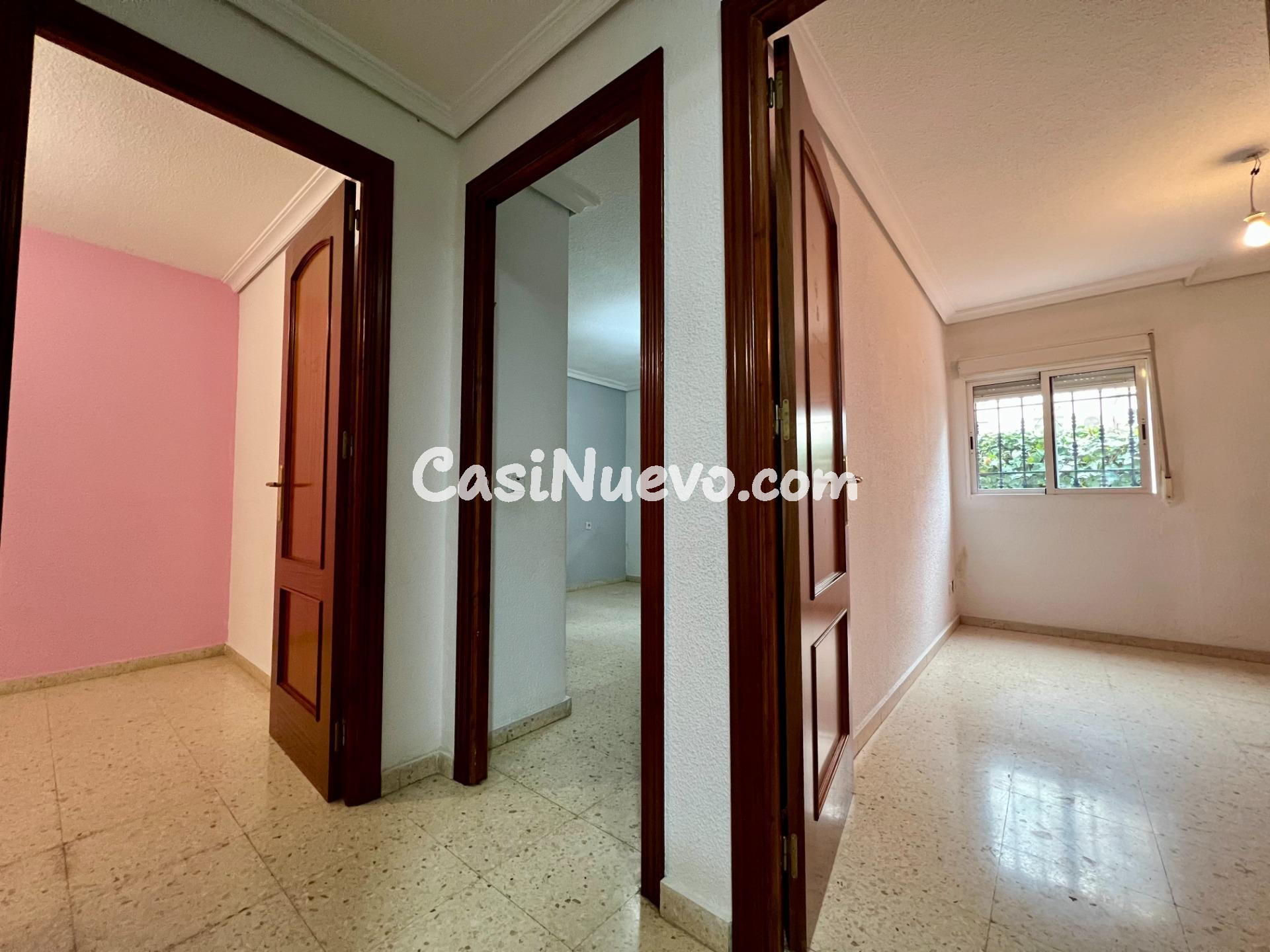 E. Piso con patios en Miralbaida – amplitud y comodidad - foto 21