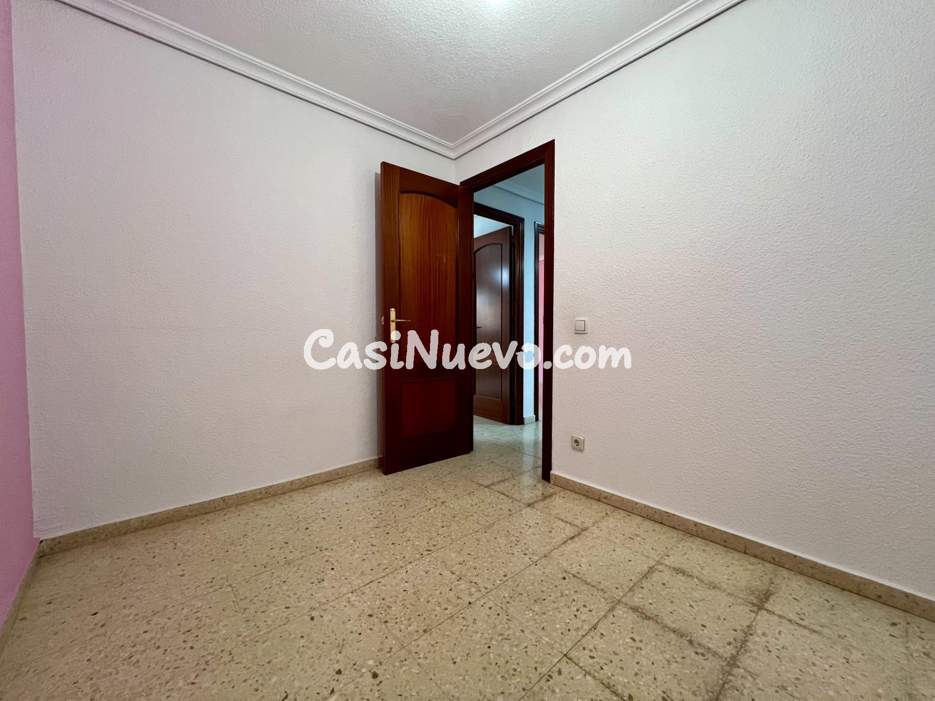 E. Piso con patios en Miralbaida – amplitud y comodidad - foto 30