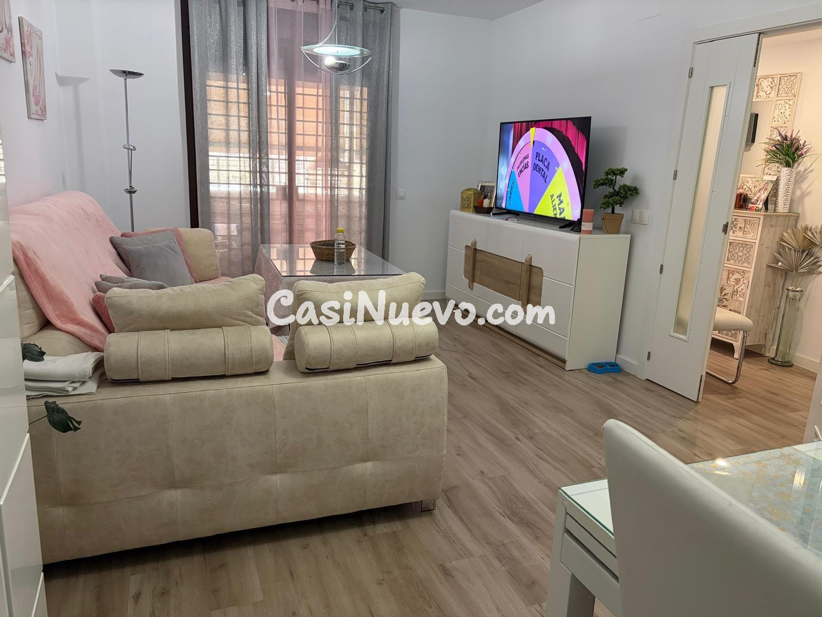 ESTUPENDA VIVIENDA EN NUEVO ZOCO, CON MAGNÍFICO Y GRAN PATIO - foto 4
