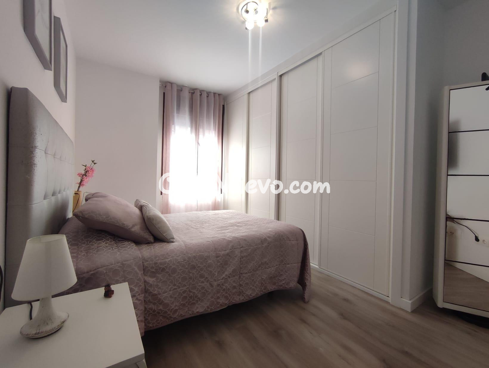 ESTUPENDA VIVIENDA EN NUEVO ZOCO, CON MAGNÍFICO Y GRAN PATIO - foto 19