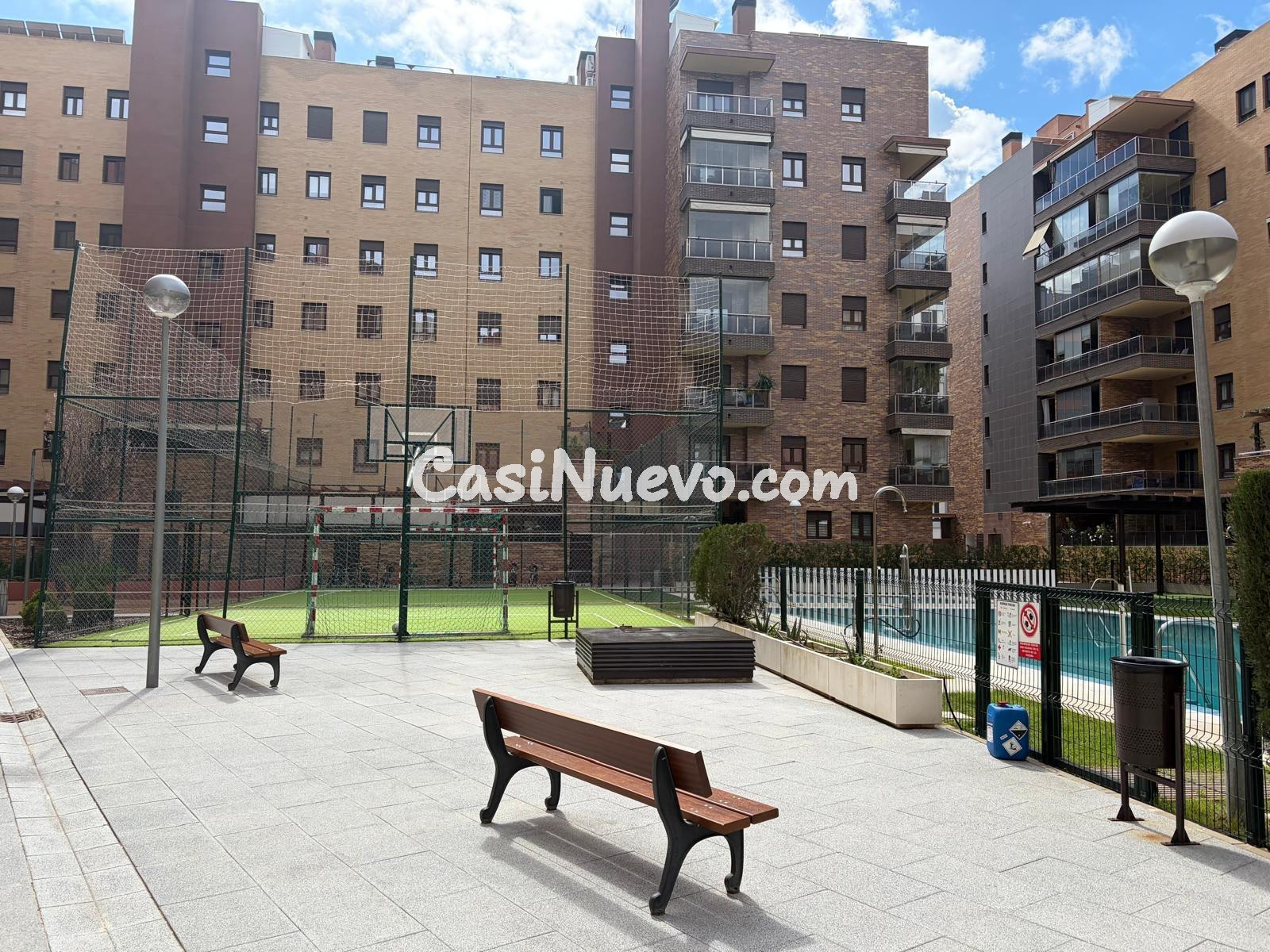 ESTUPENDA VIVIENDA EN NUEVO ZOCO, CON MAGNÍFICO Y GRAN PATIO - foto 31