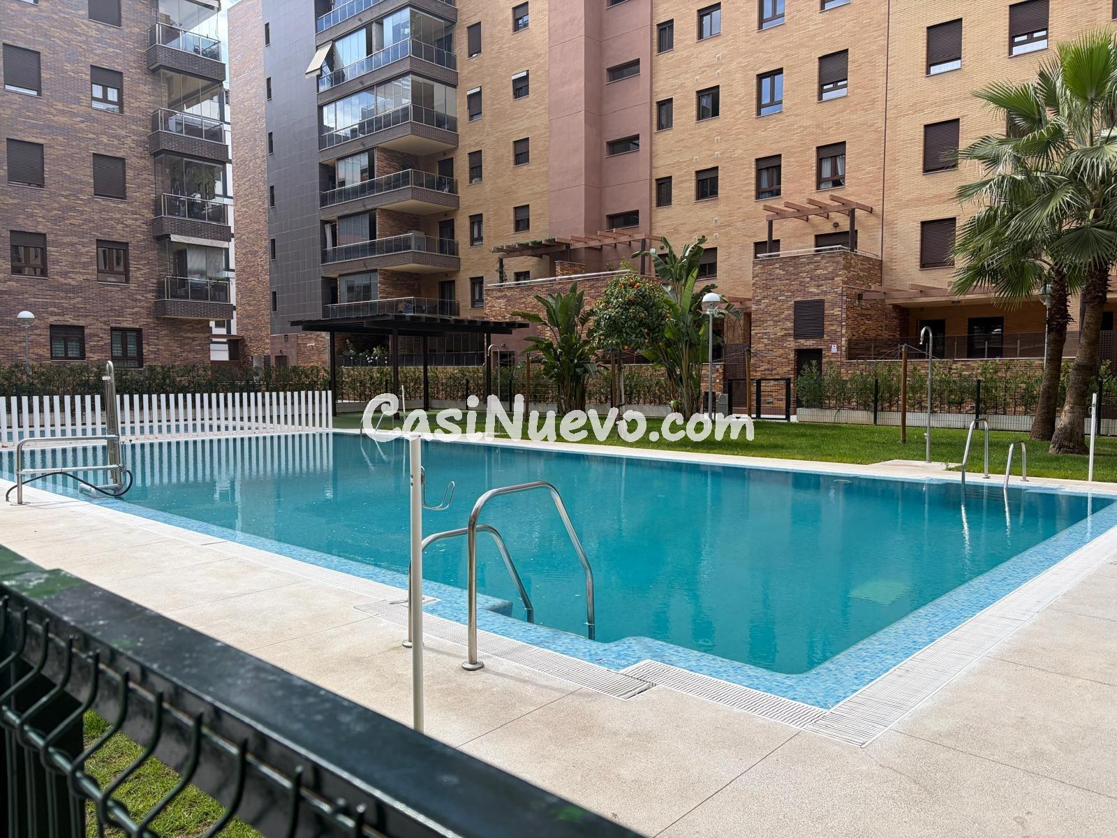ESTUPENDA VIVIENDA EN NUEVO ZOCO, CON MAGNÍFICO Y GRAN PATIO - foto 32