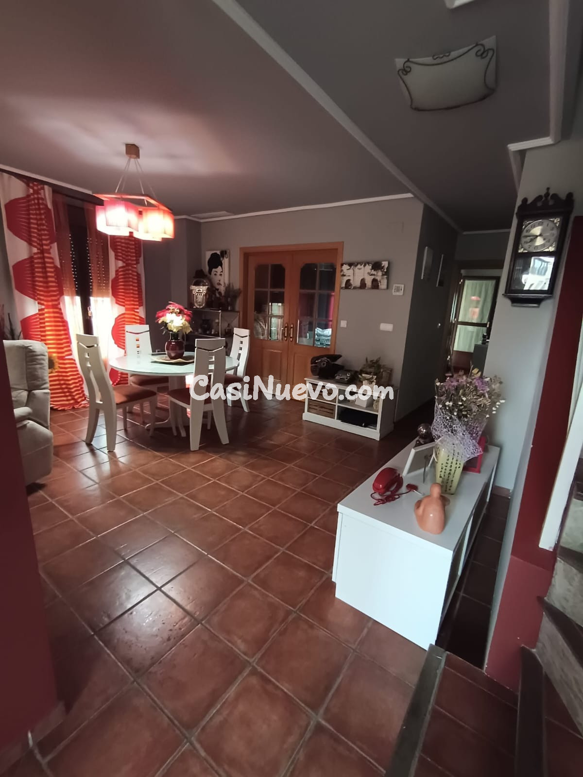 Magnífico adosado en Mirabueno – Esquina con mucha luz y ubi - foto 3