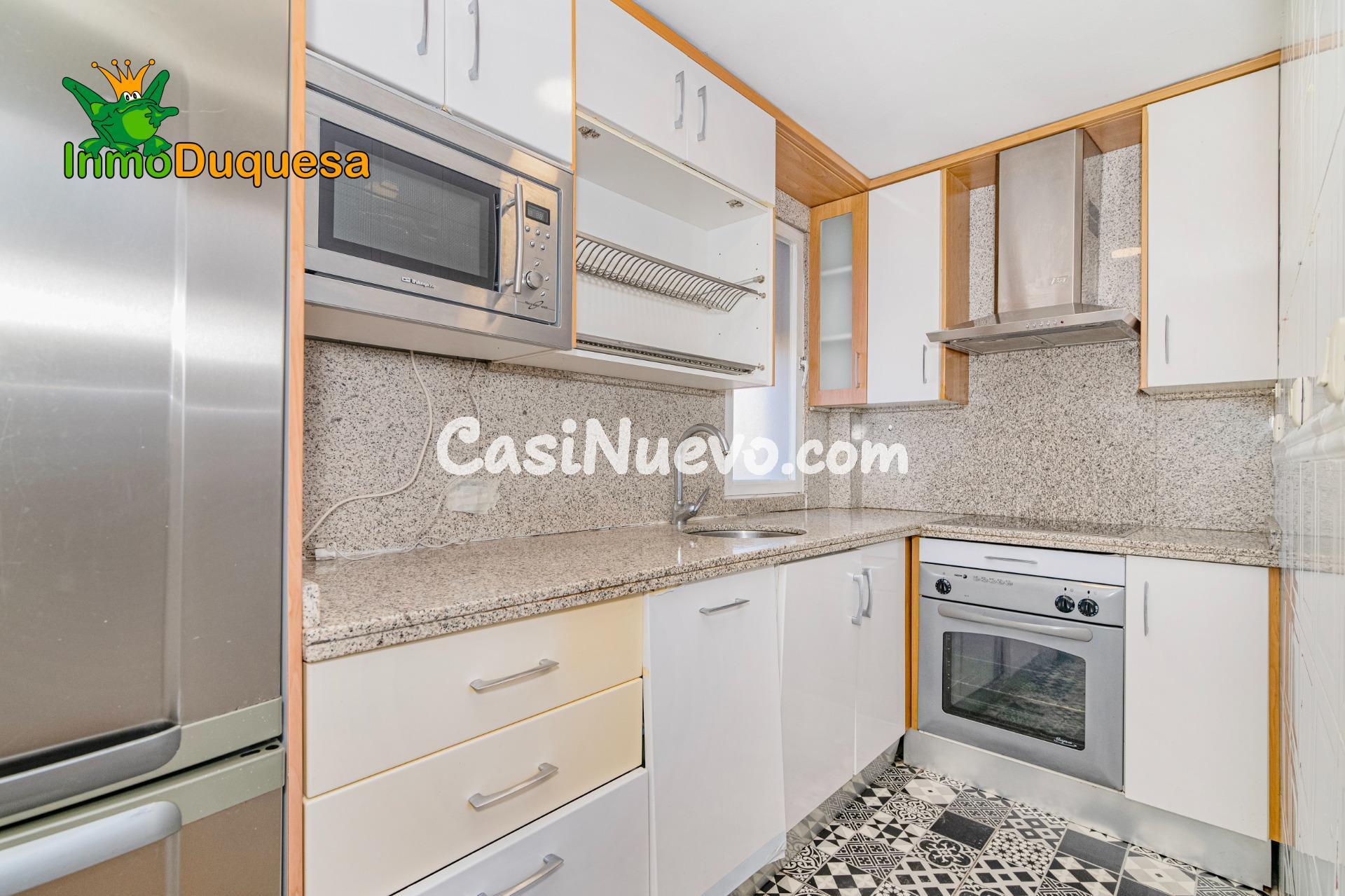 Ático con PISCINA en la entrada de La Zubia. Con 2 Dorm., 2  - foto 28