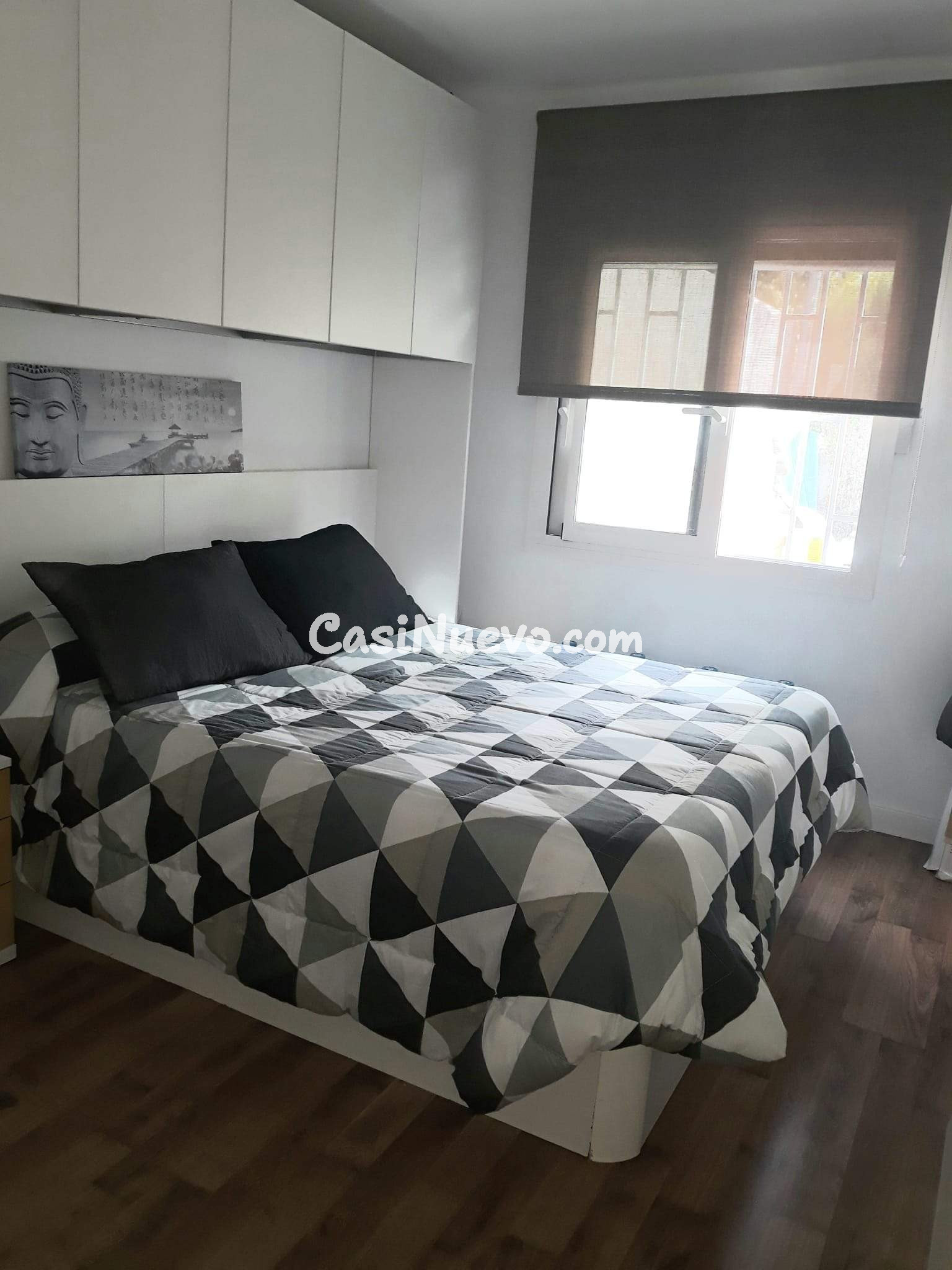 Casa adosada reformada con patio y espacio para vehículo en  - foto 13