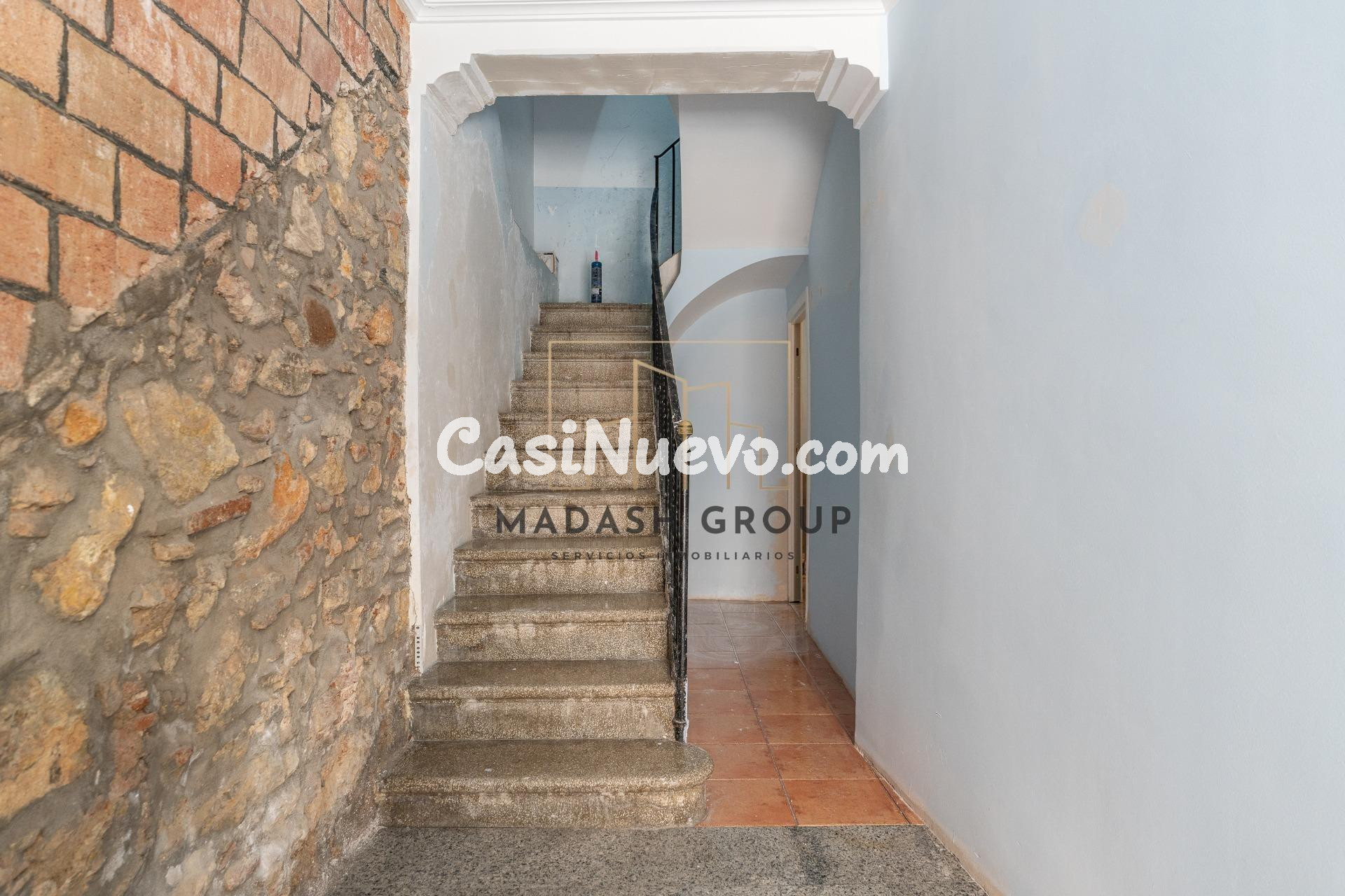 dos pisos en edificio eugeni mata - foto 8