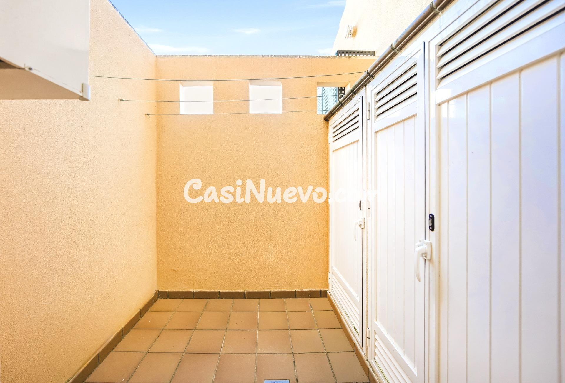 ADOSADO EN URBANIZACION EN EL NOVO SANCTI PETRI - foto 35