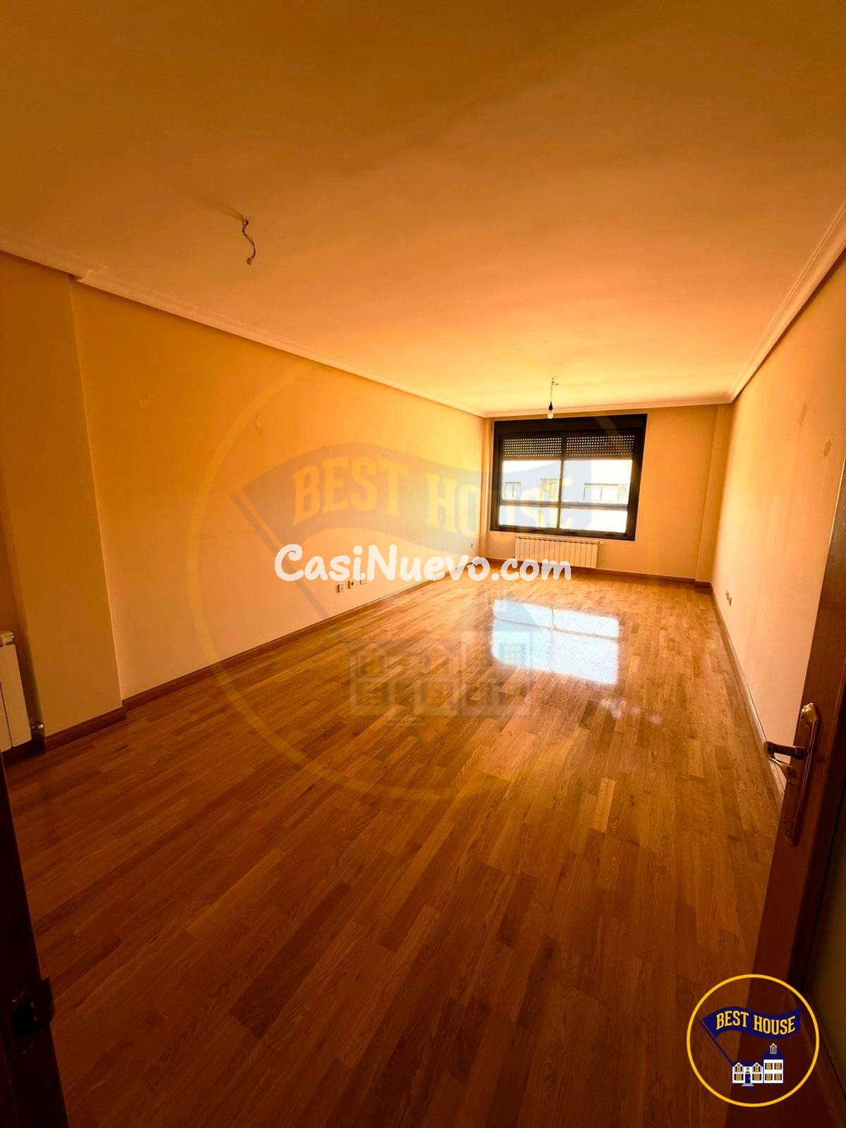 VENTA PISO EN ZONA DE LAS CAÑADILLAS - foto 2