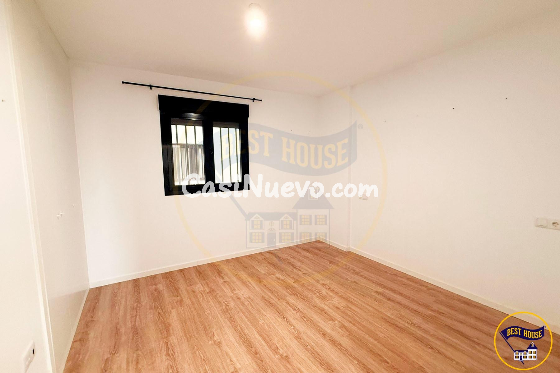 PISO EN ALQUILER EN EL CENTRO DE CUENCA - foto 32