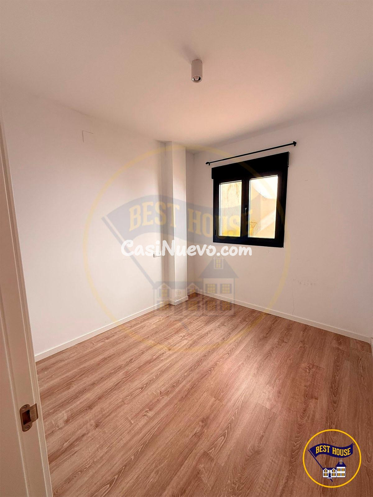 PISO EN ALQUILER EN EL CENTRO DE CUENCA - foto 37