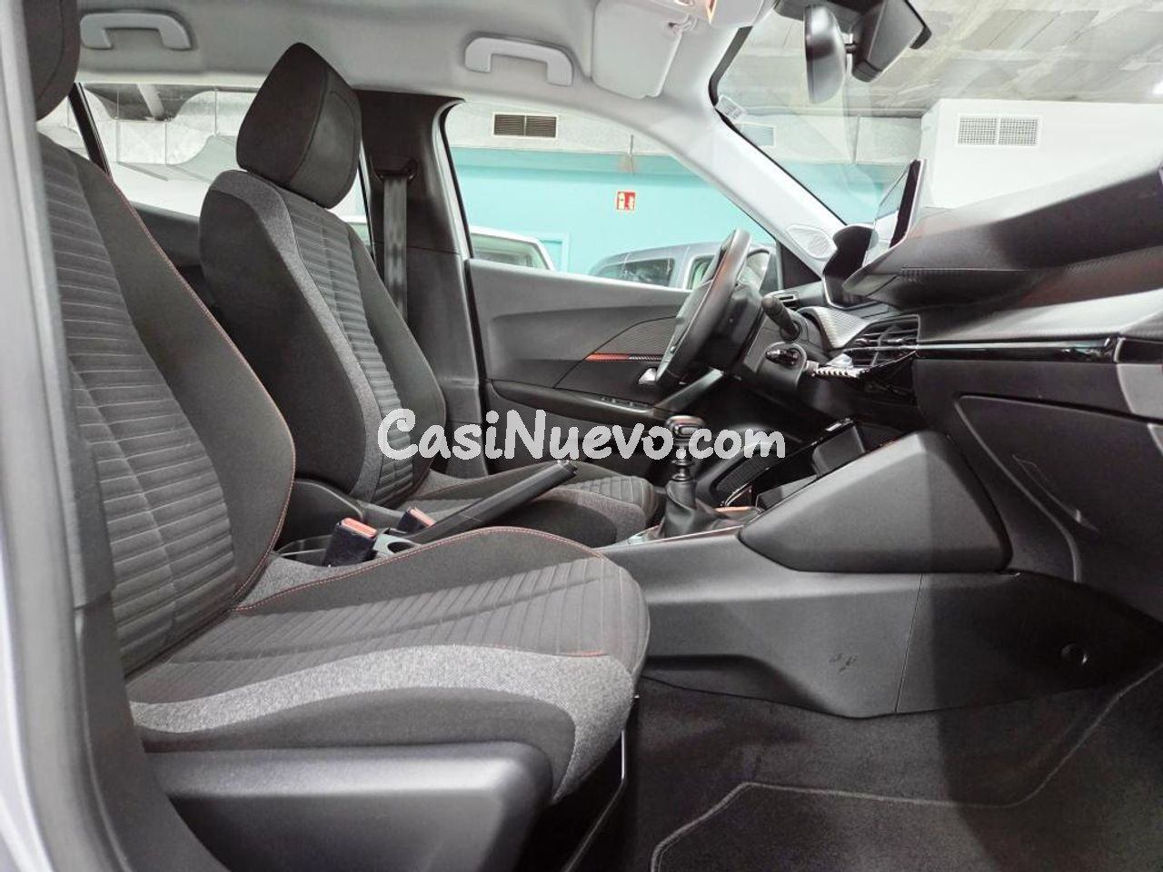 Peugeot 2008 Active Pack Puretech 130 S&S 6 Vel. MAN - foto 12