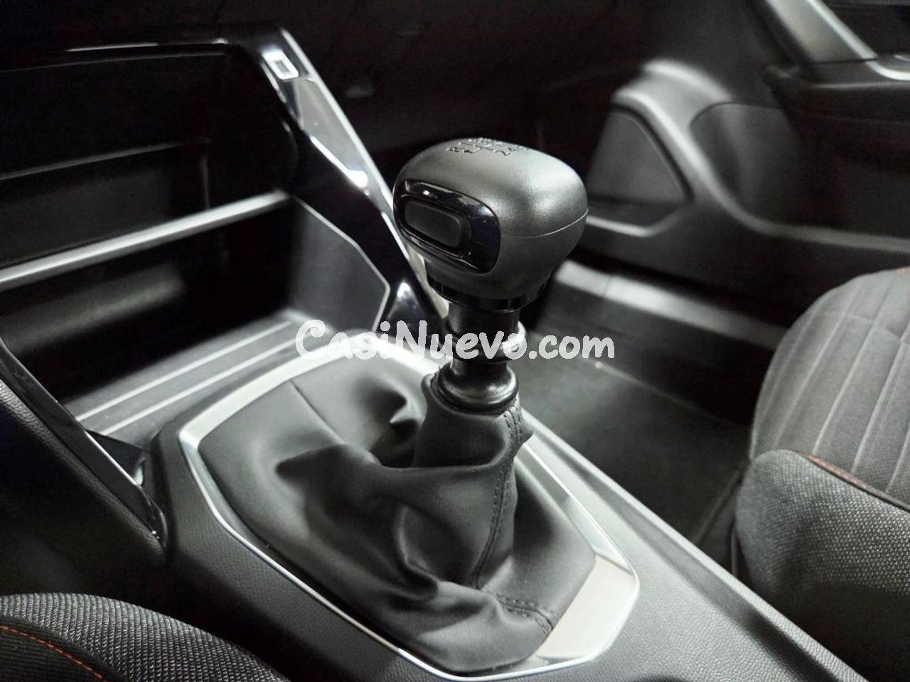 Peugeot 2008 Active Pack Puretech 130 S&S 6 Vel. MAN - foto 15