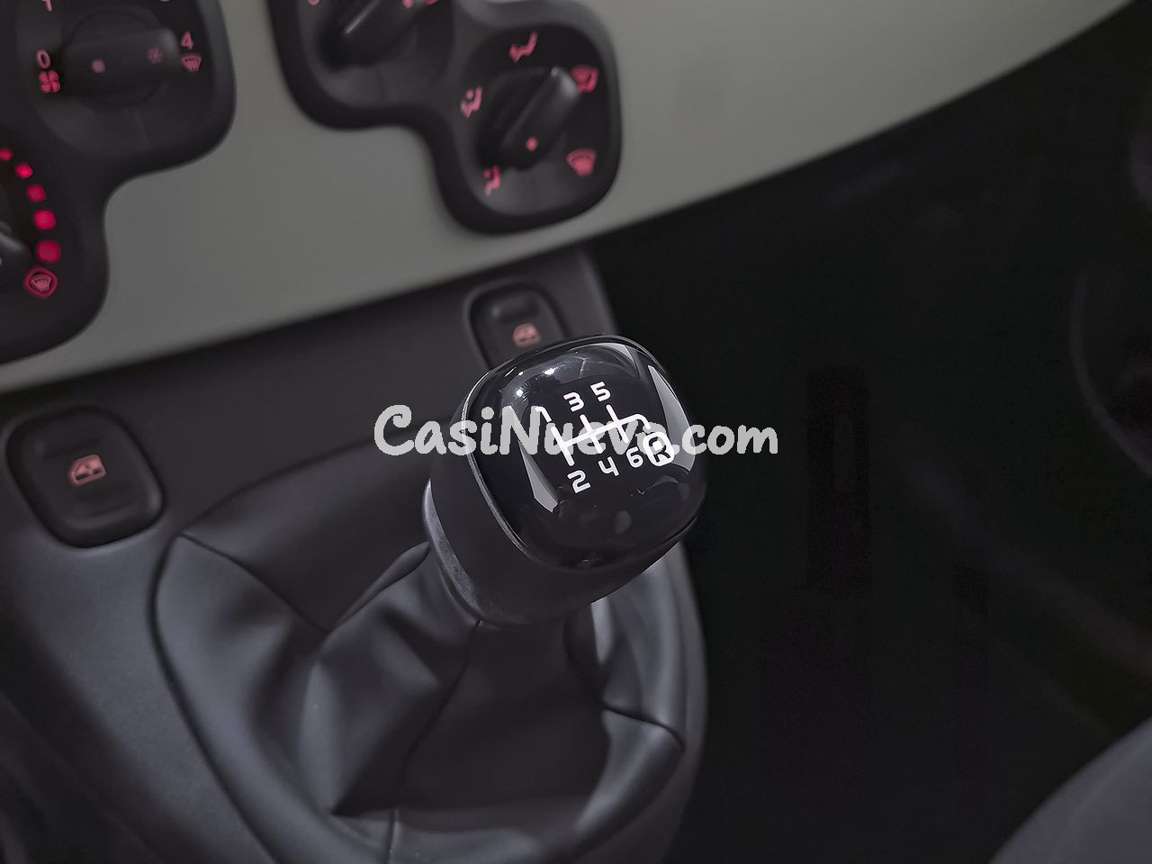 Fiat Panda Panda Cross 1.0 Hybrid 51kw (70CV) - foto 24