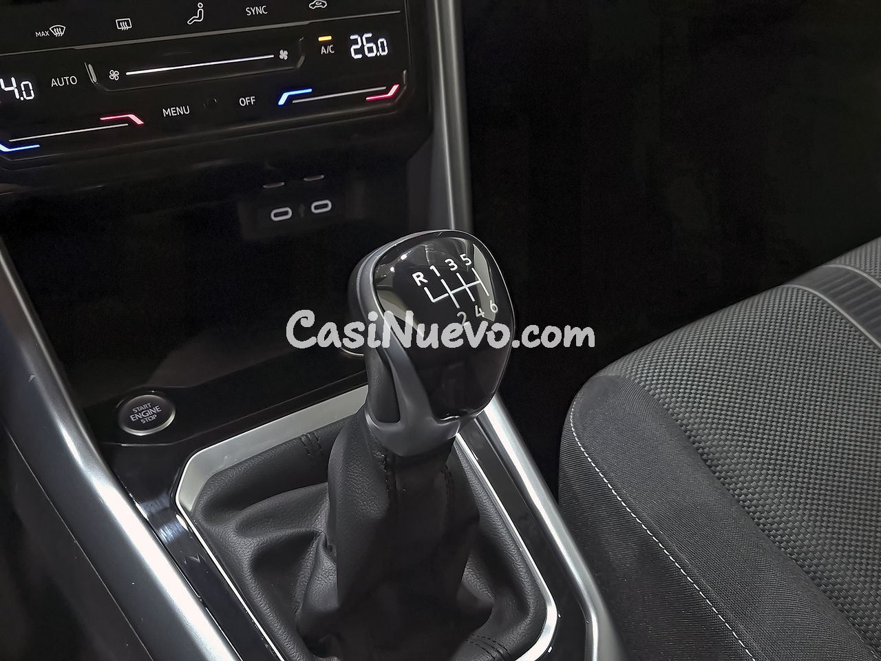 Volkswagen T-Roc Dark 1.0 TSI 81kW (110CV) - foto 29