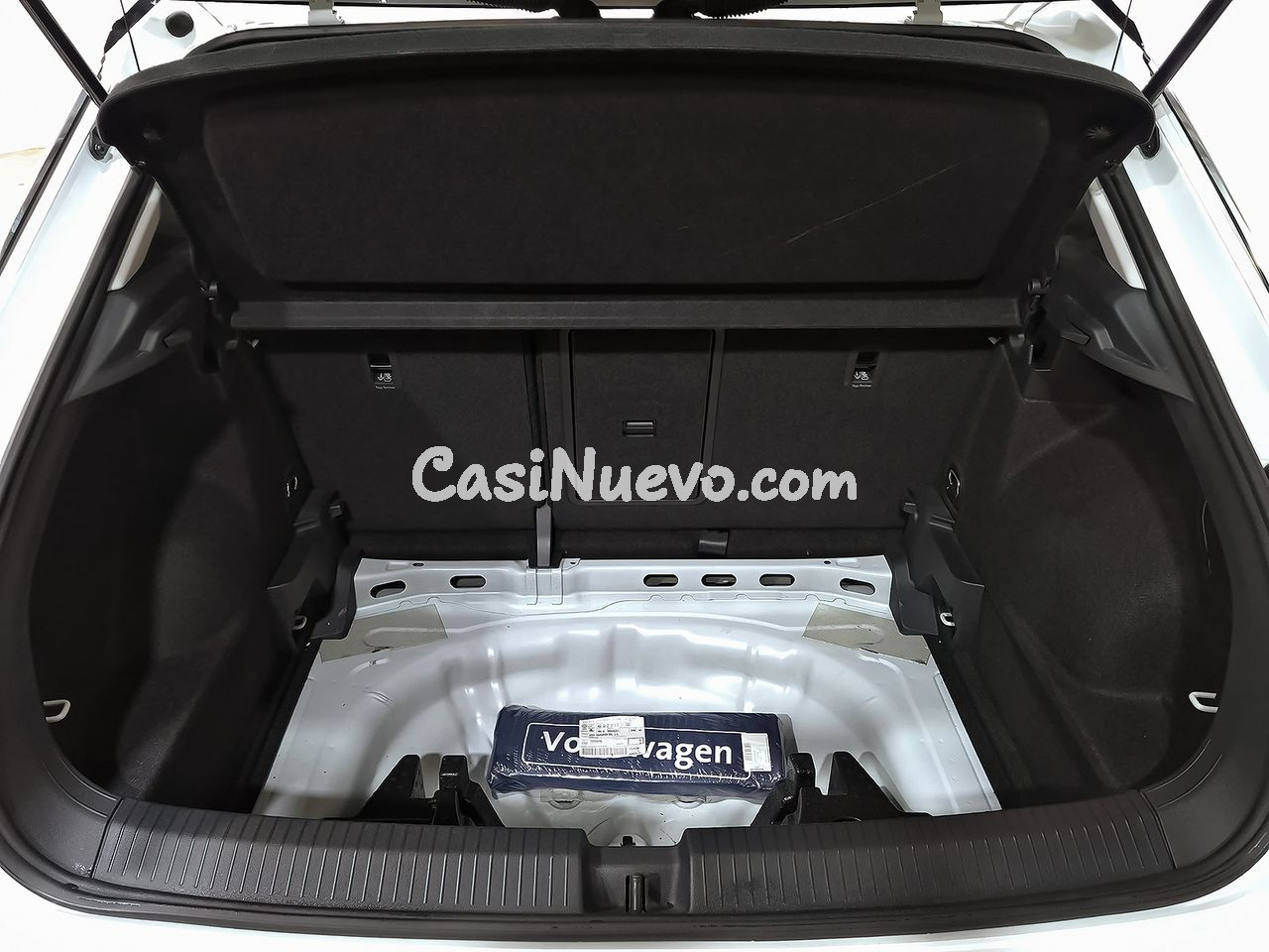 Volkswagen T-Roc Dark 1.0 TSI 81kW (110CV) - foto 36