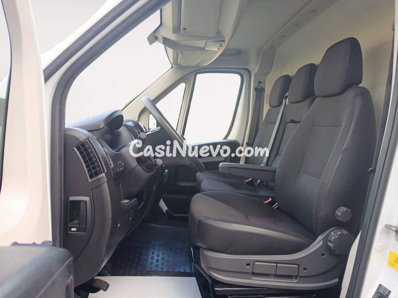 Peugeot Boxer 335 L2 H2 BHDI 103kW (140CV) S&S Pack - foto 9