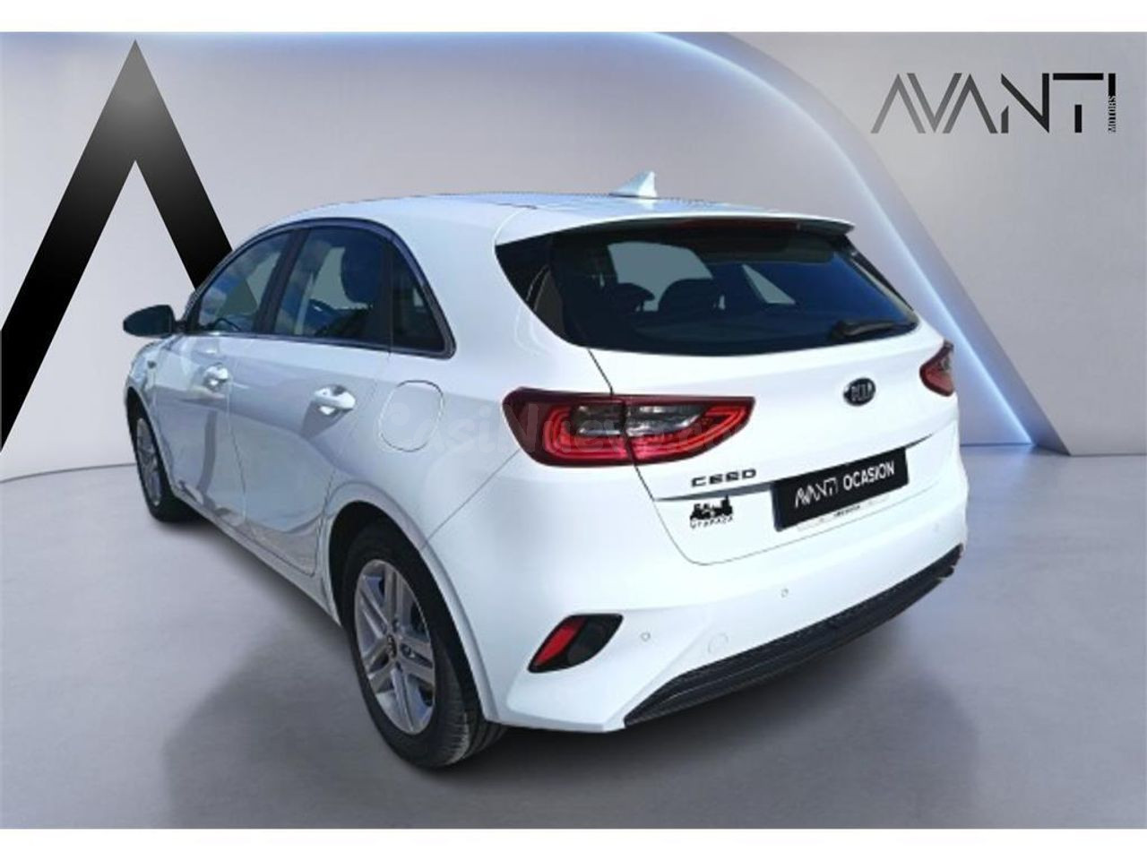 Kia Ceed 1.6 CRDi 100kW (136CV) DCT Business - foto 7